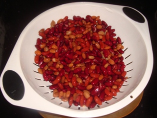 kidney beans being drained