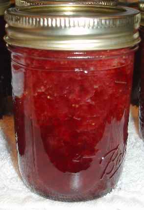 How to Make Homemade Fig-Strawberry Jam - Easily!