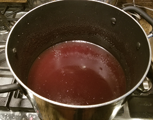 Kudzu tea in pot